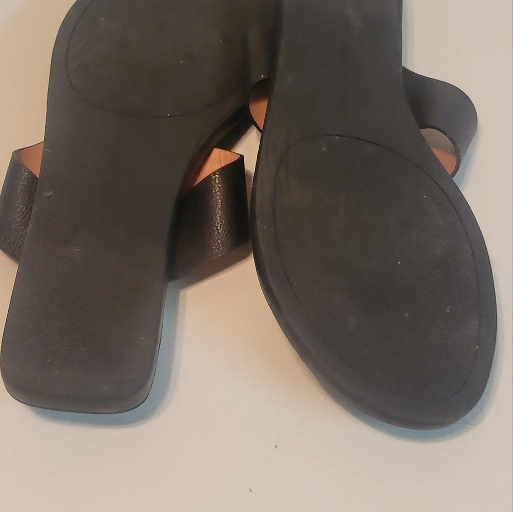 Antonio Melani black flat slippers 8.5 - Picture 6 of 10
